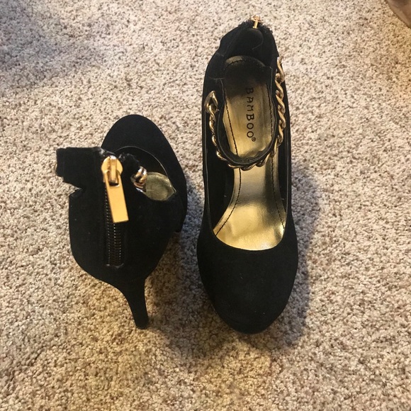 Black high heels - Picture 1 of 4